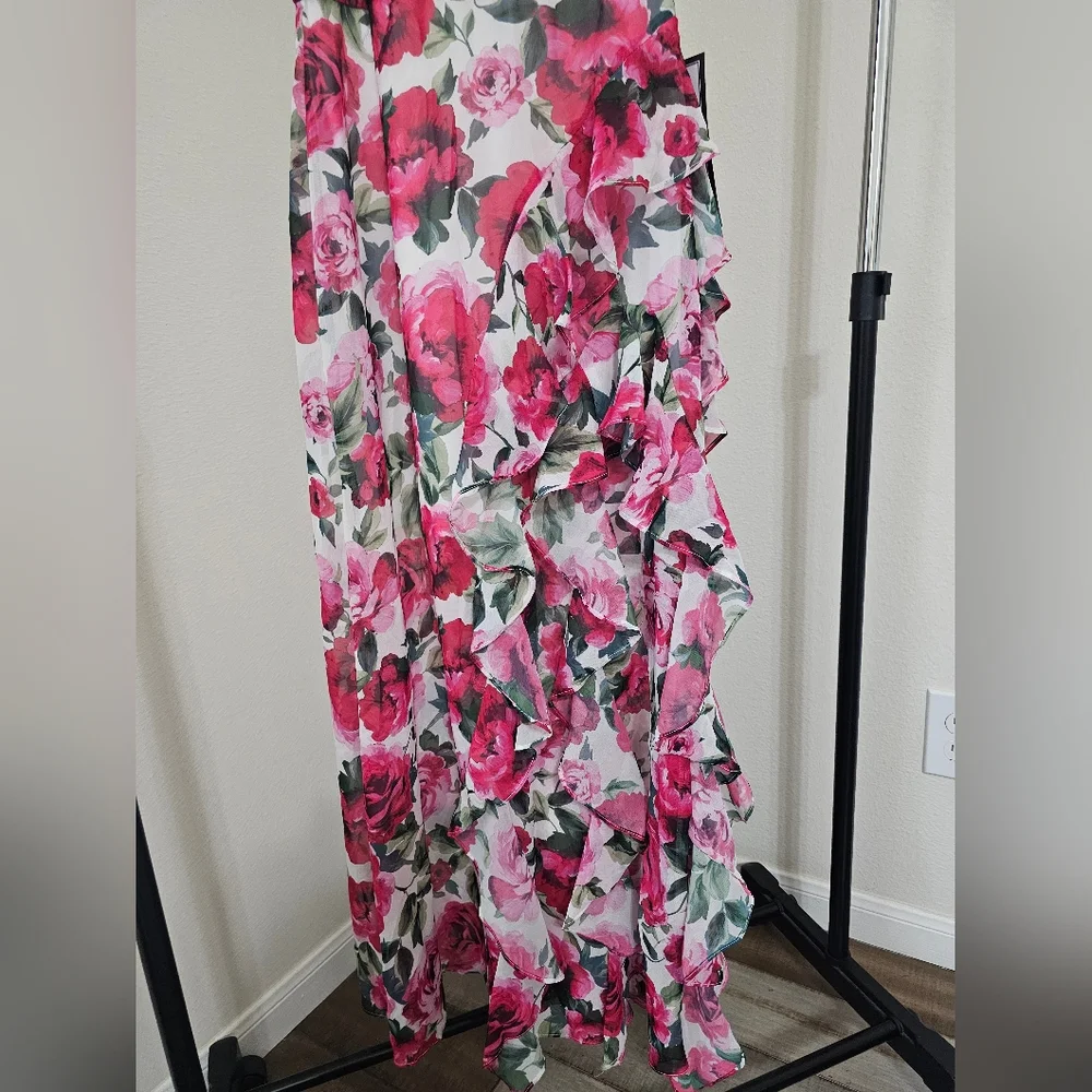 Betsy & Adam Pink and Green Floral Halter Maxi Dress - Picture 7 of 10